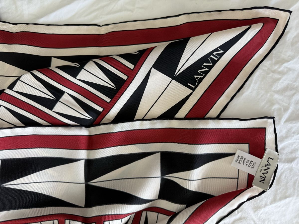 Lanvin Foulard & Sciarpe: Lanvin Silk Scarf – Nuovo (secondo la descrizione) da Lugano venduto da sawitta 4