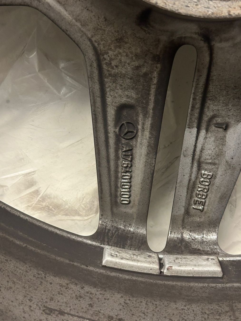 Mercedes-Benz Pneumatici & Ruote complete: Mercedes AMG Räder – Usato da Kloten venduto da ASL888 4