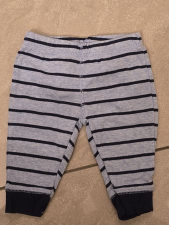 Carter's Babyhose Fussball Gr 62 gestreift sehr süss
