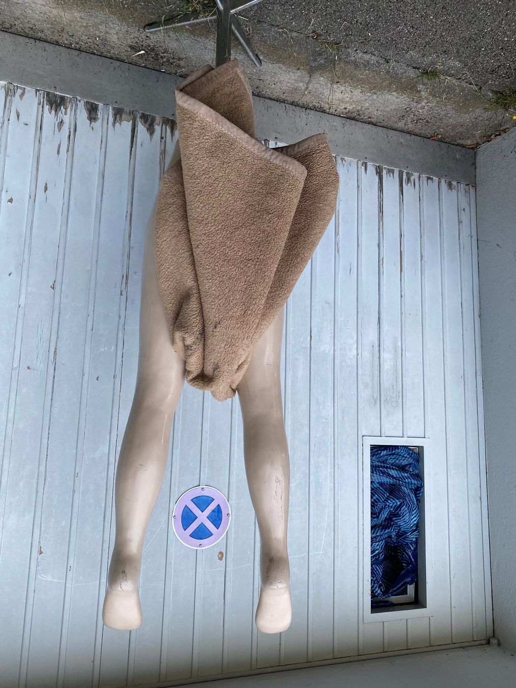 Altro in Decorazioni & Accessori: Schaufensterpuppe Halbwesen mit Chromfuss – Usato da Zürich venduto da Pyramid1 6