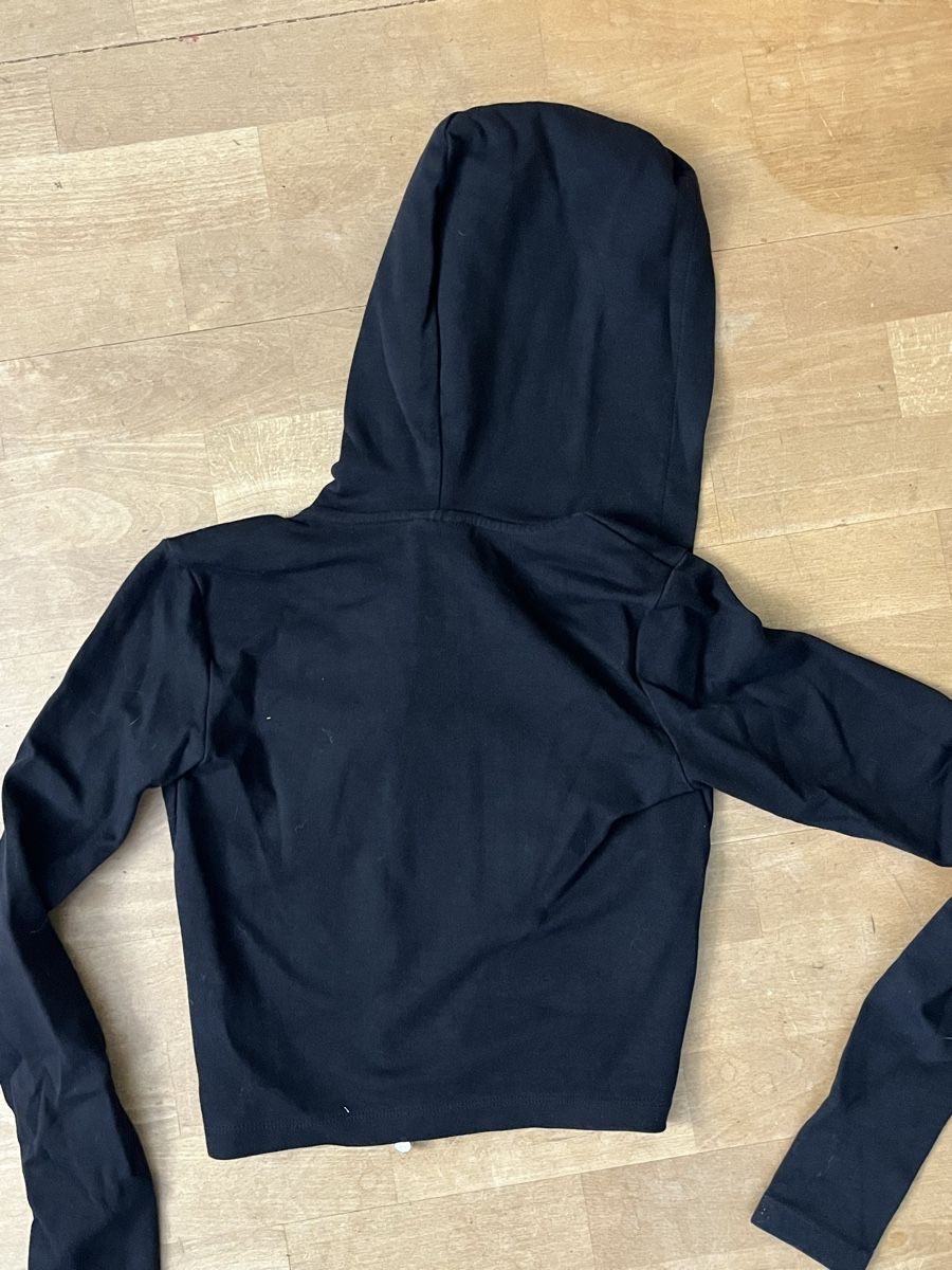Bershka Giacche: Jacke mit Kapuze – Usato da Stäfa venduto da jo1735 3