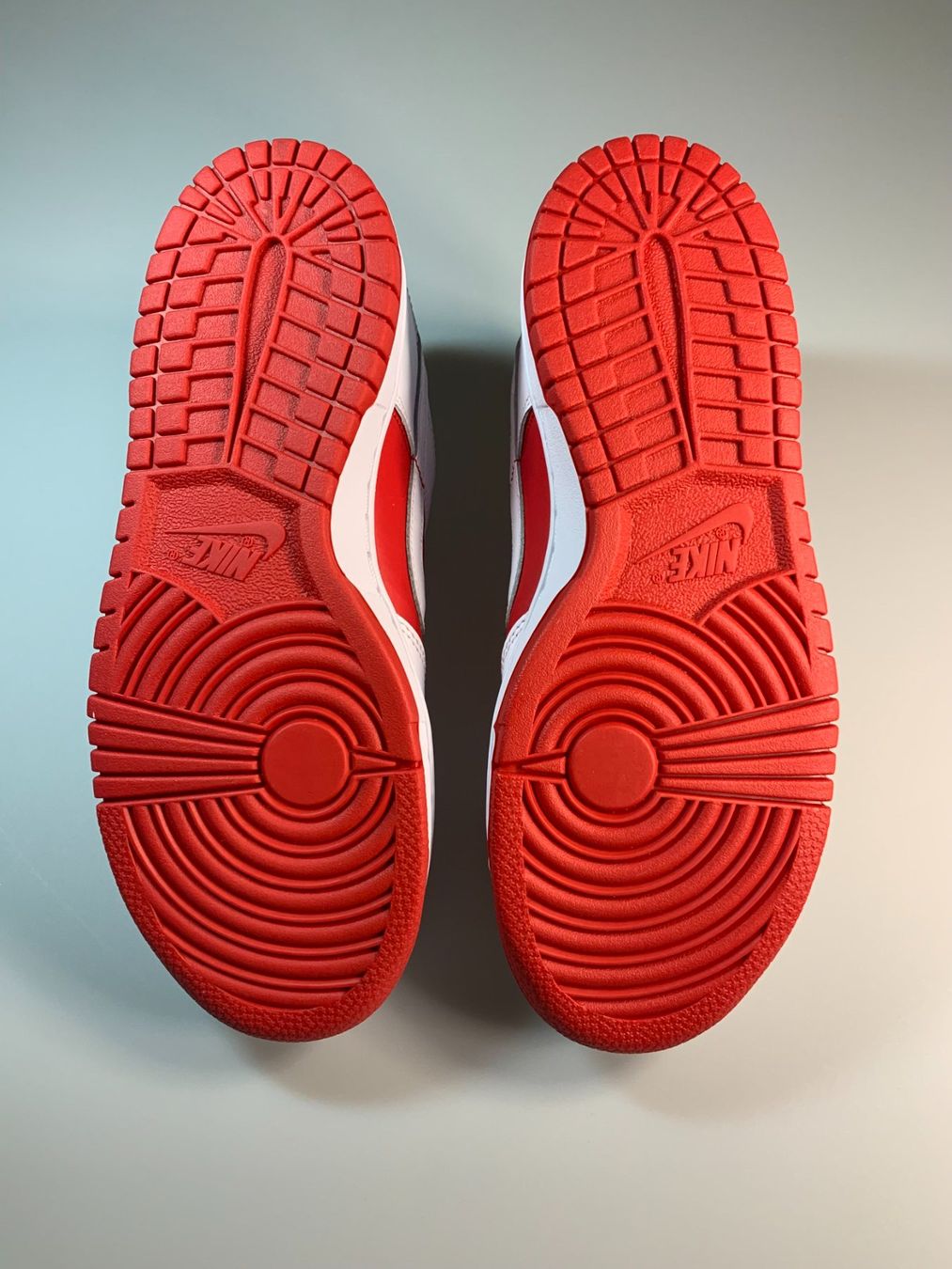 Scarpe da uomo: Nike Dunk Low Championship Red GS – Nuovo e nell'imballaggio originale da Thörishaus venduto da SnkrsVie 2