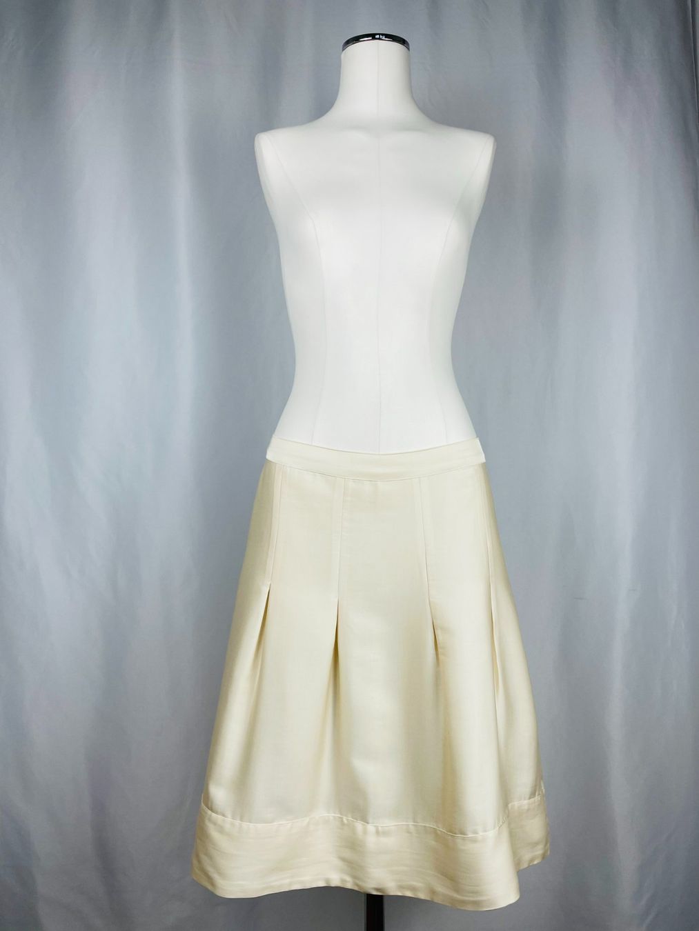 H&M Röcke: Eleganter, cremefarbener Rock, H&M, Gr. 38 – Neu (gemäss Beschreibung) aus Zürich von bentalent711 1