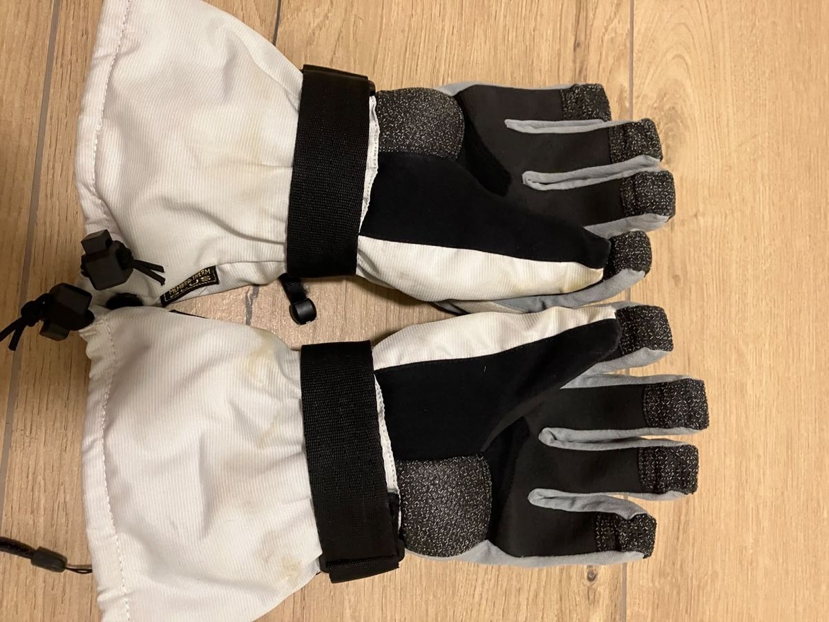 Guanti & manicotti: Snowboardhandschuhe LEVEL Butterfly S – Usato da Aeschi SO venduto da retoS07 1
