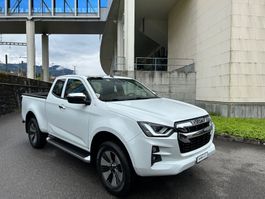 ISUZU D-MAX 1.9 SpaceCab N60F 4x4 (Pick-up)