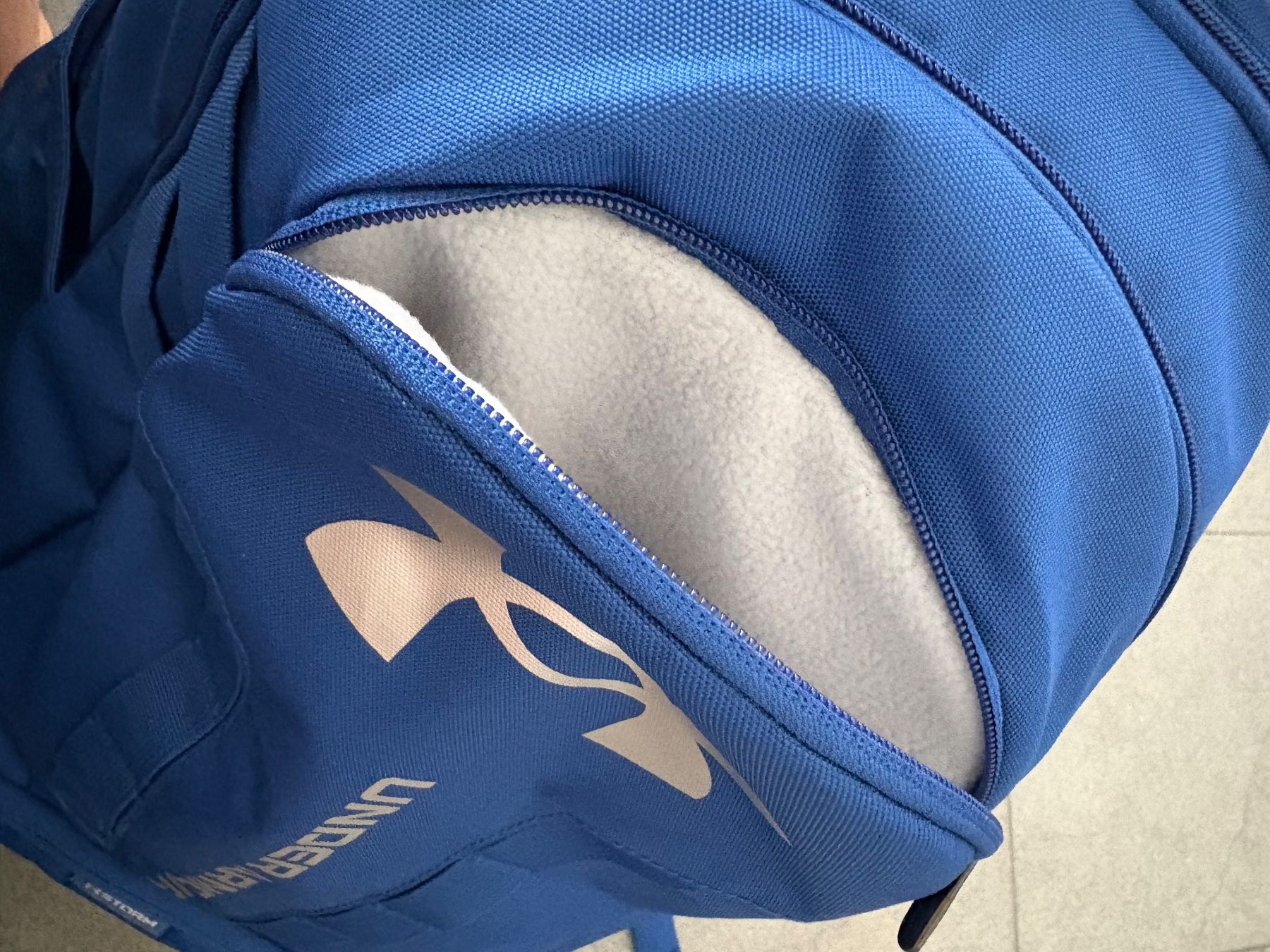 Under Armour Sacs à dos: Under Armour, Rucksack, Hustle 5.0 – D'occasion à Wetzikon ZH par Boldeagle01 1