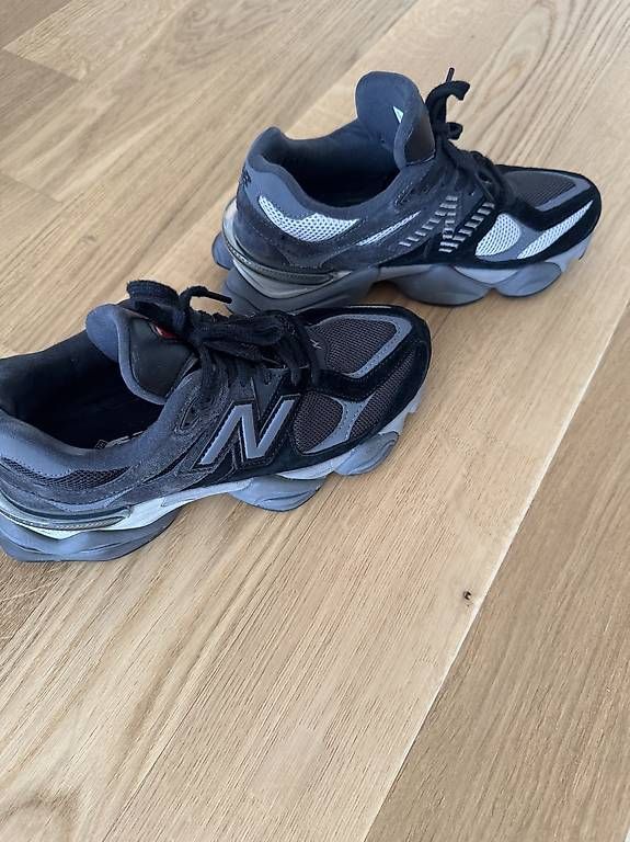 Scarpe da donna: New Balance 9060 – Usato da Chur venduto da Miina04 1