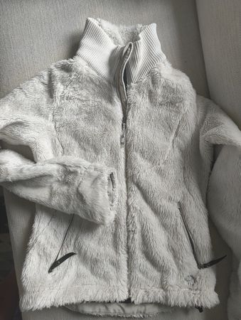Mountain Hardware Windstopper Teddy Jacke
