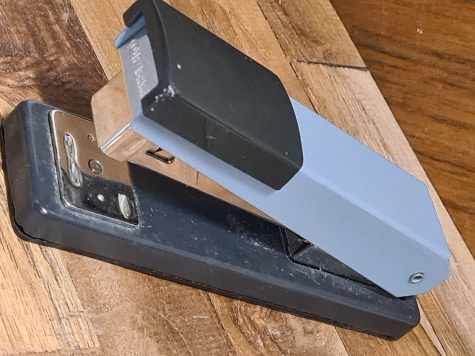 Macchine rilegatrici: Büro Utensilien/ Bostitch / Tacker – Usato da Amriswil venduto da used2use