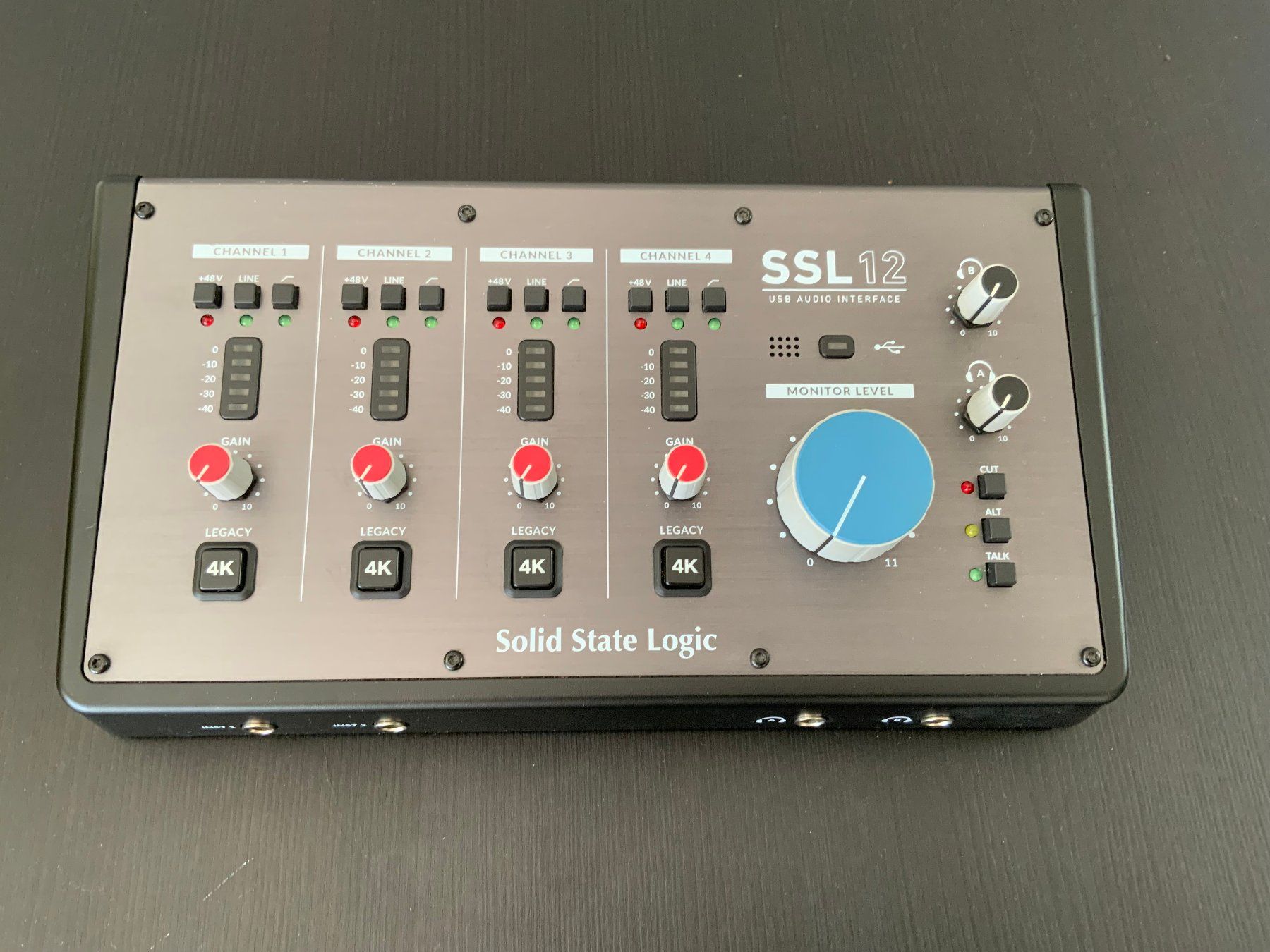 Solid State Logic Equipement studio: Solid State Logic SSL 12 Interface – D'occasion à Unterseen par endlandmusic
