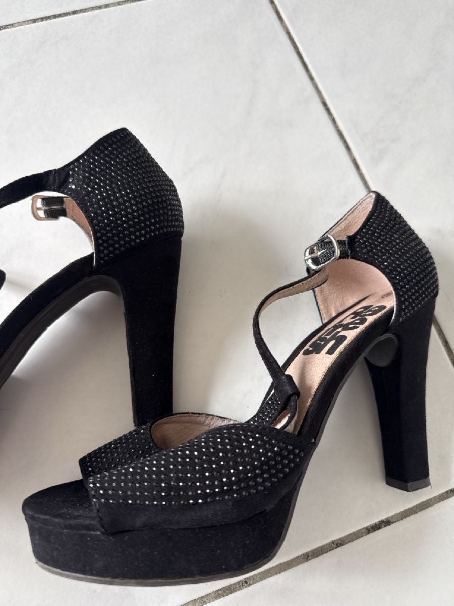 Damenschuhe: Pumps Gr 38  – Gebraucht aus Zell ZH von Guffos 1