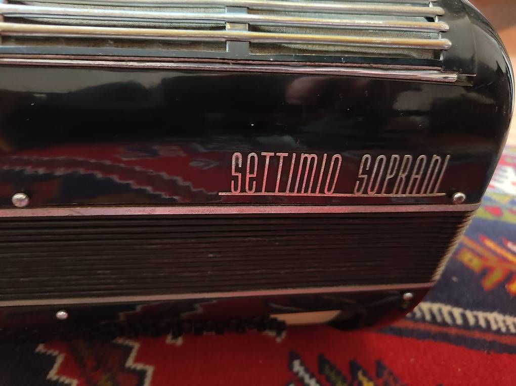 Strumenti musicali: Fisarmonica Settimio Soprani – Usato da Massagno venduto da Massimo037 3