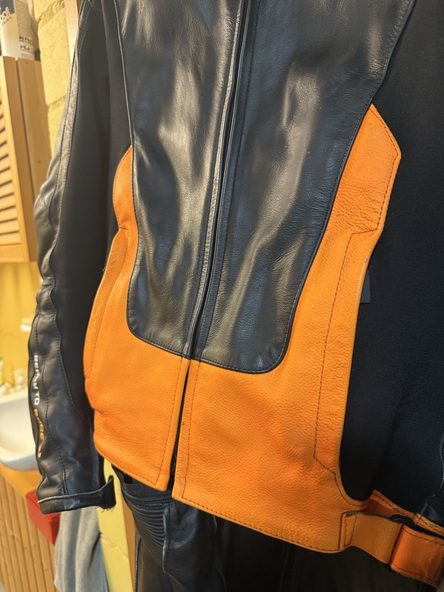 KTM Lotti di vestiti: Motorrad Lederkombi KTM Zweiteiler – Usato da Wölflinswil venduto da oSeven 1