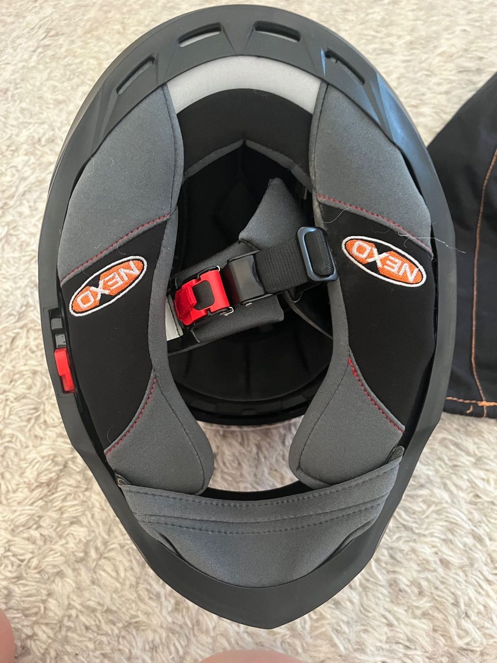 Casques & visières: NEXO Integralhelm schwarz Gr. M – D'occasion à Utzenstorf par Ismaele 2