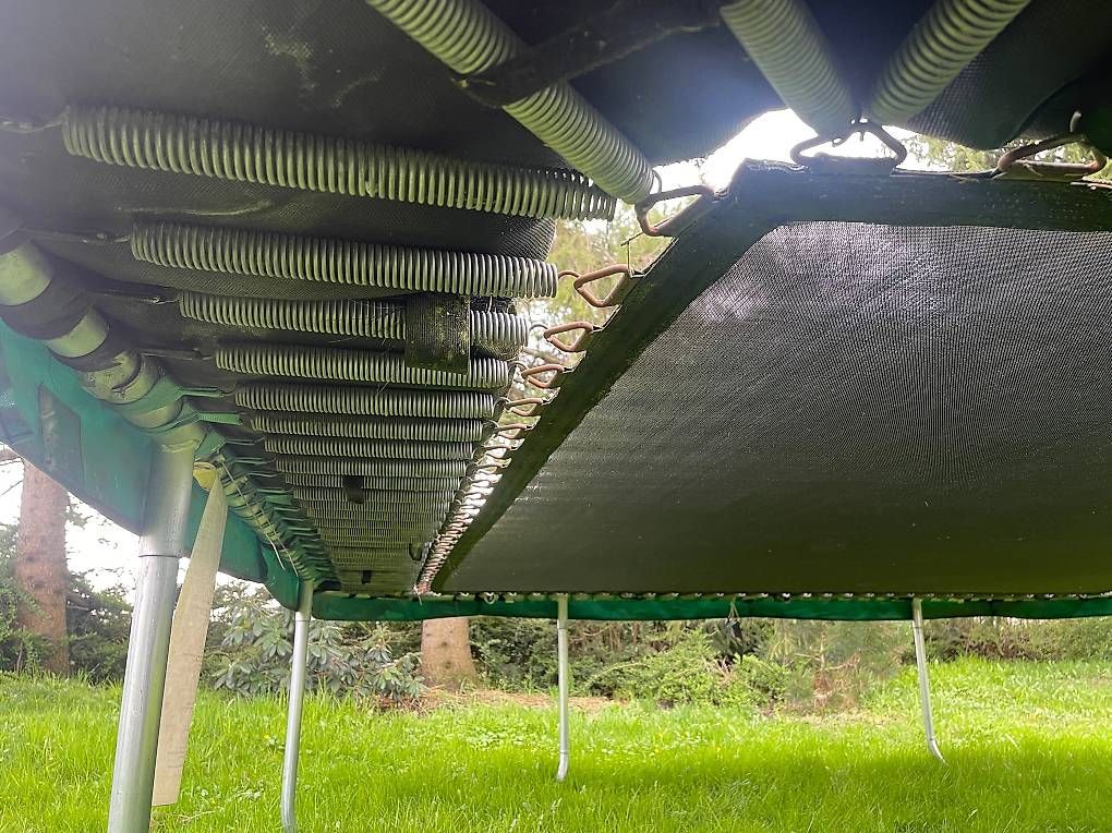 Trampoline: Trampolin - Sportgerät 330 x330 Sprungfläche – Gebraucht aus Widnau von mw4141 3