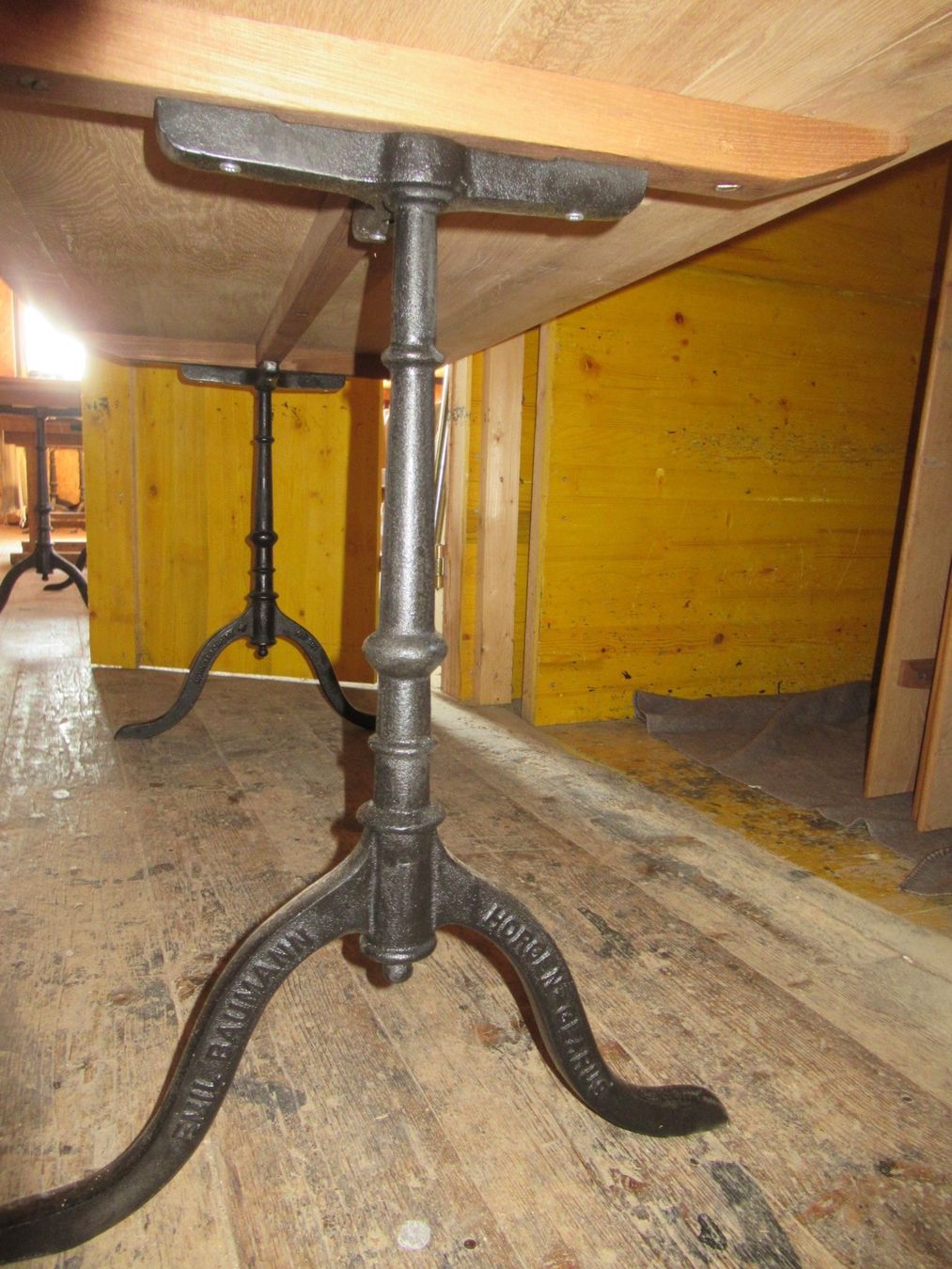 Tische: Beizentisch (Eiche/169) – Gebraucht aus Berg SG von Pizza58 5