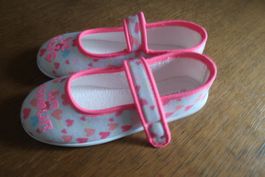 Mädchen-Hausschuhe Gr. 32 Pantoufles pour fille