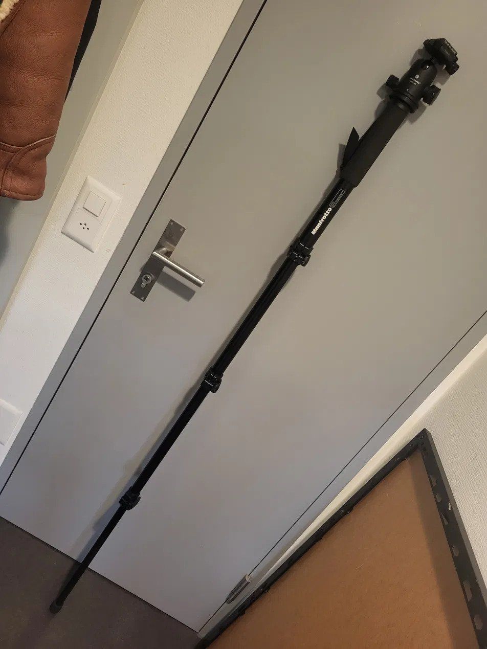 Manfrotto Treppiedi & Teste: Manfrotto 680B Monopod incl. Vanguard Ball Head – Usato da Zürich venduto da aptx4869
