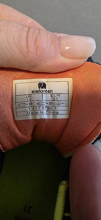 Scarpe per ragazze: Turnschuhe Marke Elefanten – Usato da Volketswil venduto da JaMiLeAn 3