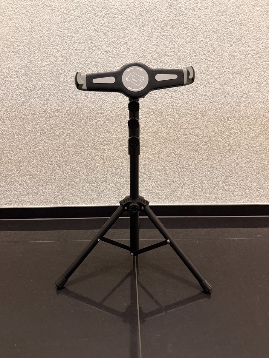 Staffa per monitor: Stativ mit Tablet Halterung schwarz guter Zustand – Usato da Orpund venduto da mar_qrp6