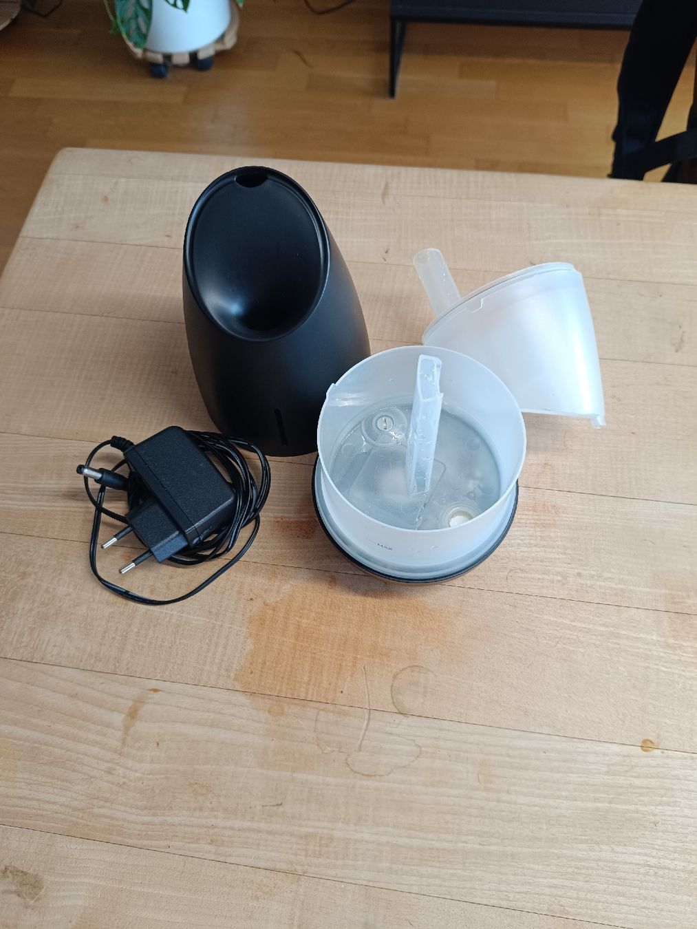 Diffusori di oli essenziali: Diffuseur de parfum – Usato da Biel/Bienne venduto da justophe 1