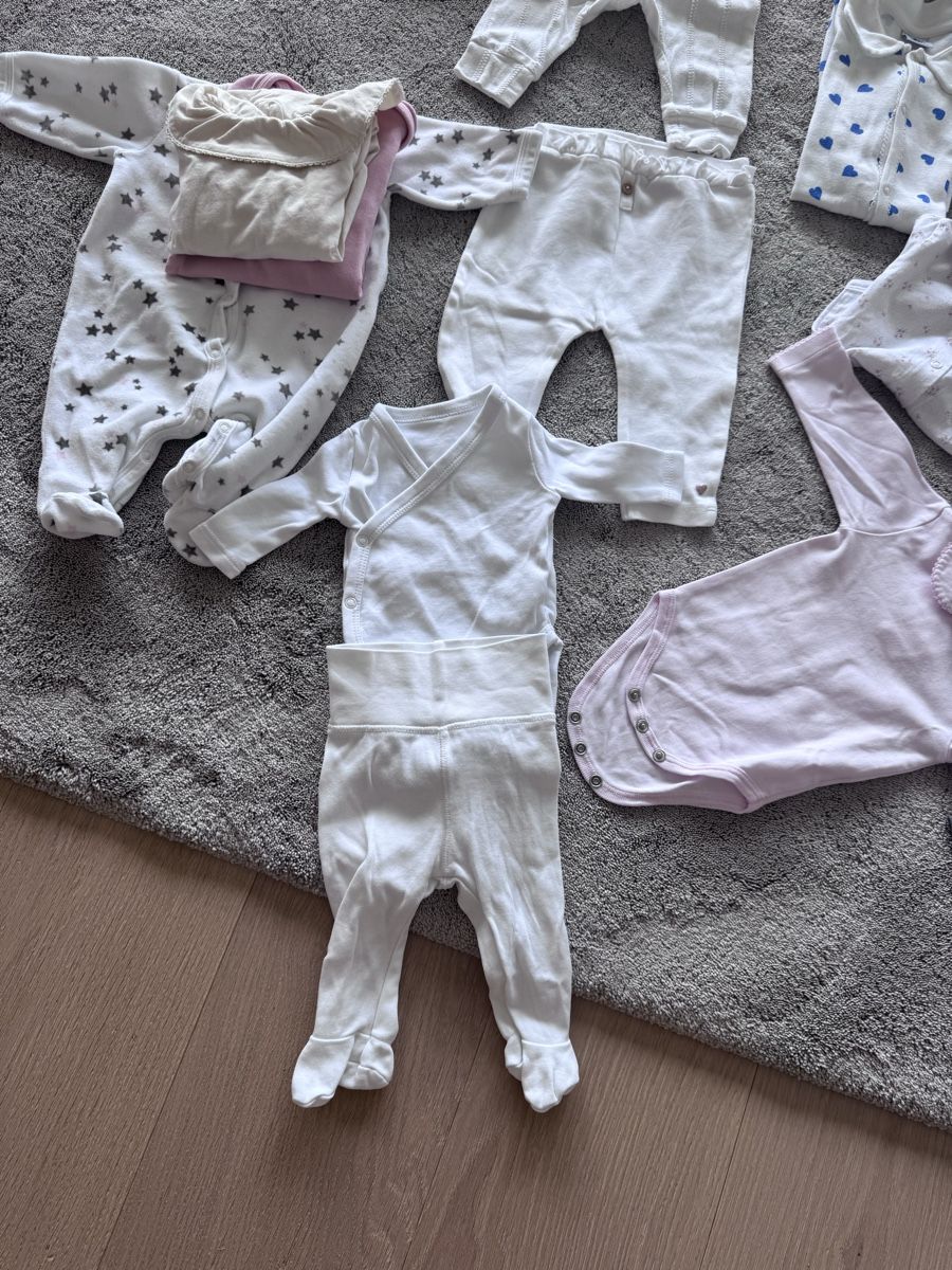 Ensembles coordonnés: Bundle Newborn Kleider Mädchen 0-3 Monate diverse Brands – Neuf (Voir description) à Uetikon am See par Scuderiatom 8