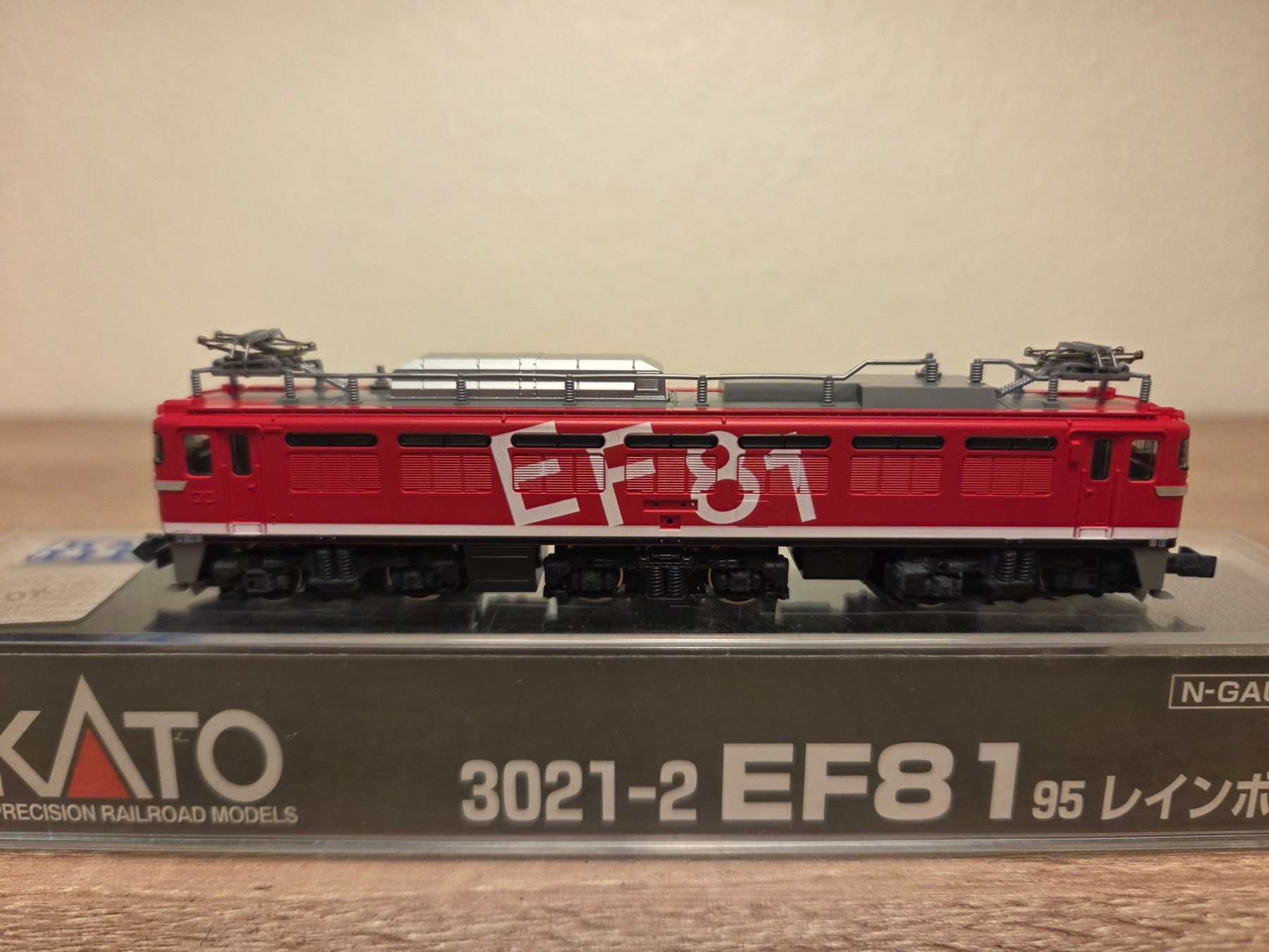 Kato Modellini di ferrovie: Kato N 3021-2 E-Lok EF81 J.N.R – Nuovo e nell'imballaggio originale da St-Aubin-Sauges venduto da Lo_Go