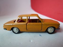 BMW 1600  - orange - sehr alt von SCHUCO -  1:66