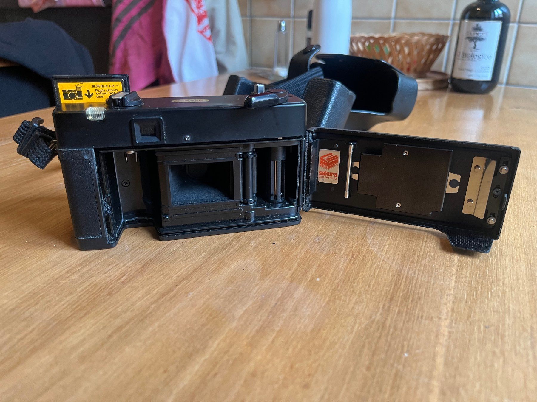 Konica Fotocamera: Konica C35 AF vintage avec flas et étui – Usato da La Chaux-de-Fonds venduto da Simone1180 4