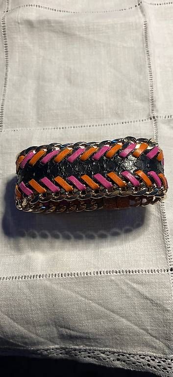 Bracciali & Braccialetti: Echtleder (Python)  Armband mit goldenen Kettendetails – Usato da Maienfeld venduto da Mity88 2
