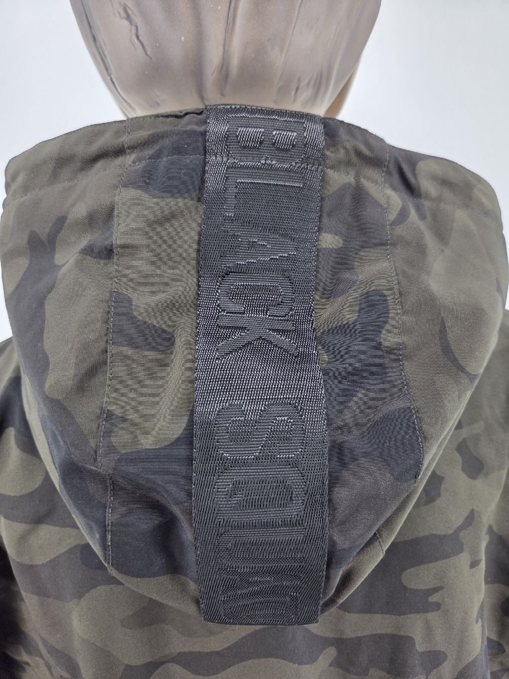 Giacche: Jacke Black Squad – Usato da Adligenswil venduto da Die-Fundgrueb 4