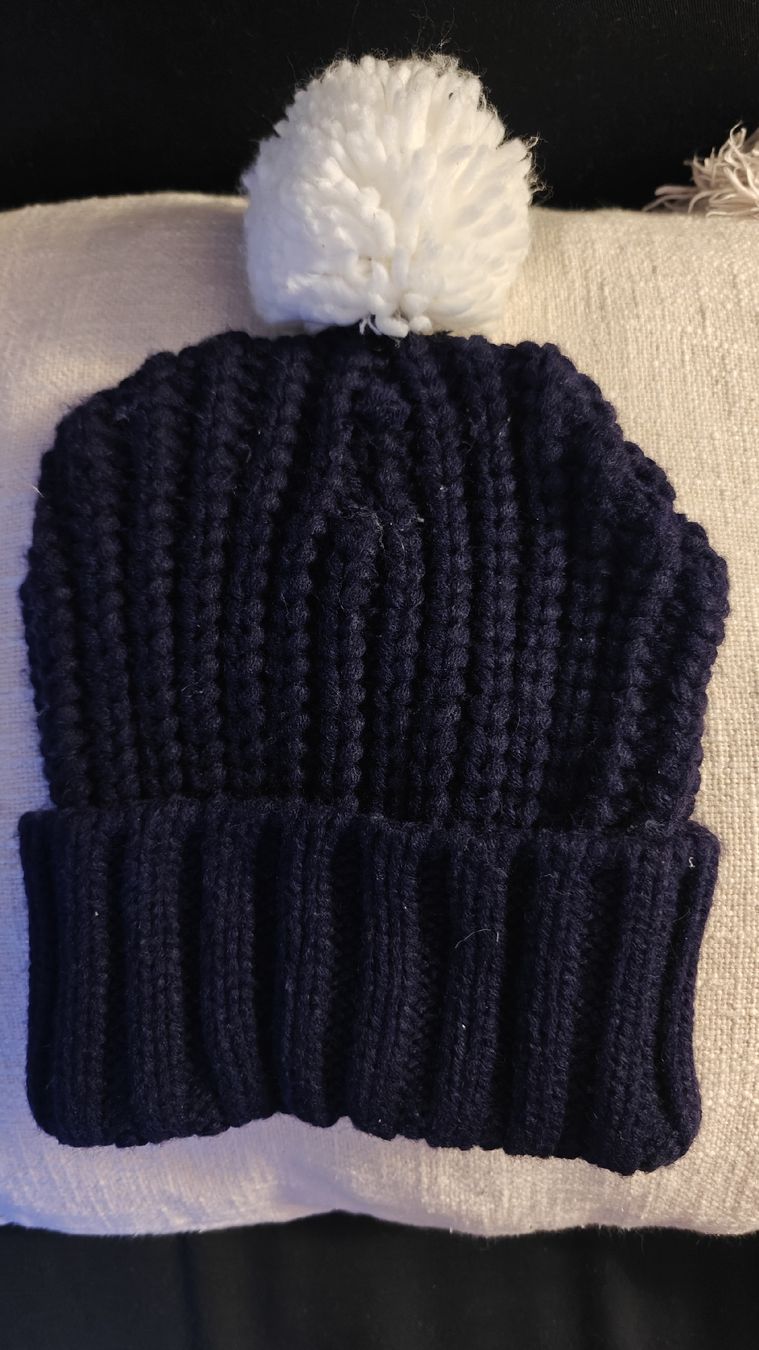 Copricapi, berretti & cappellini: dark blue cotton Beanie  – Usato da Zürich venduto da fed_l52s 1