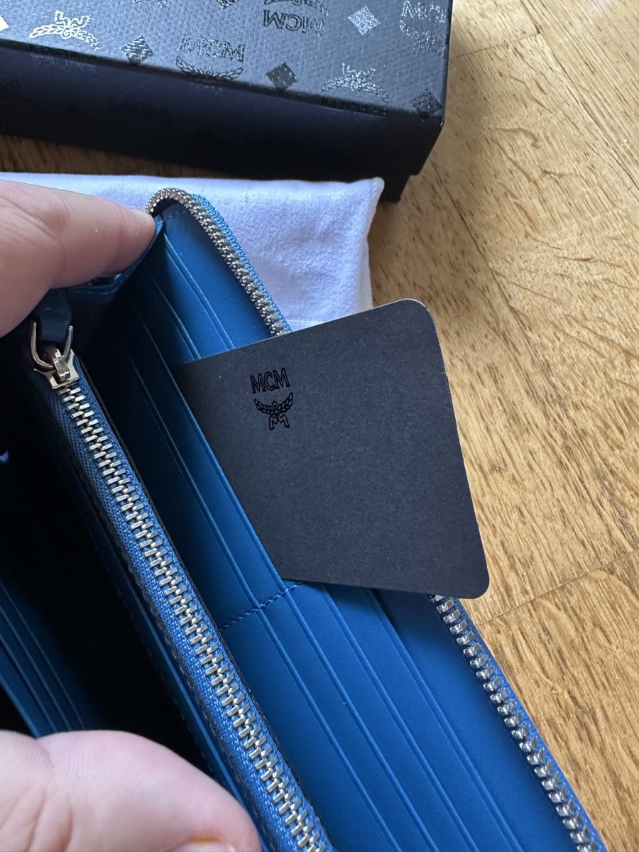 Mcm Portamonete: MCM Wallet Silber Neu  – Nuovo (secondo la descrizione) da Bern venduto da Ruhrallee 3