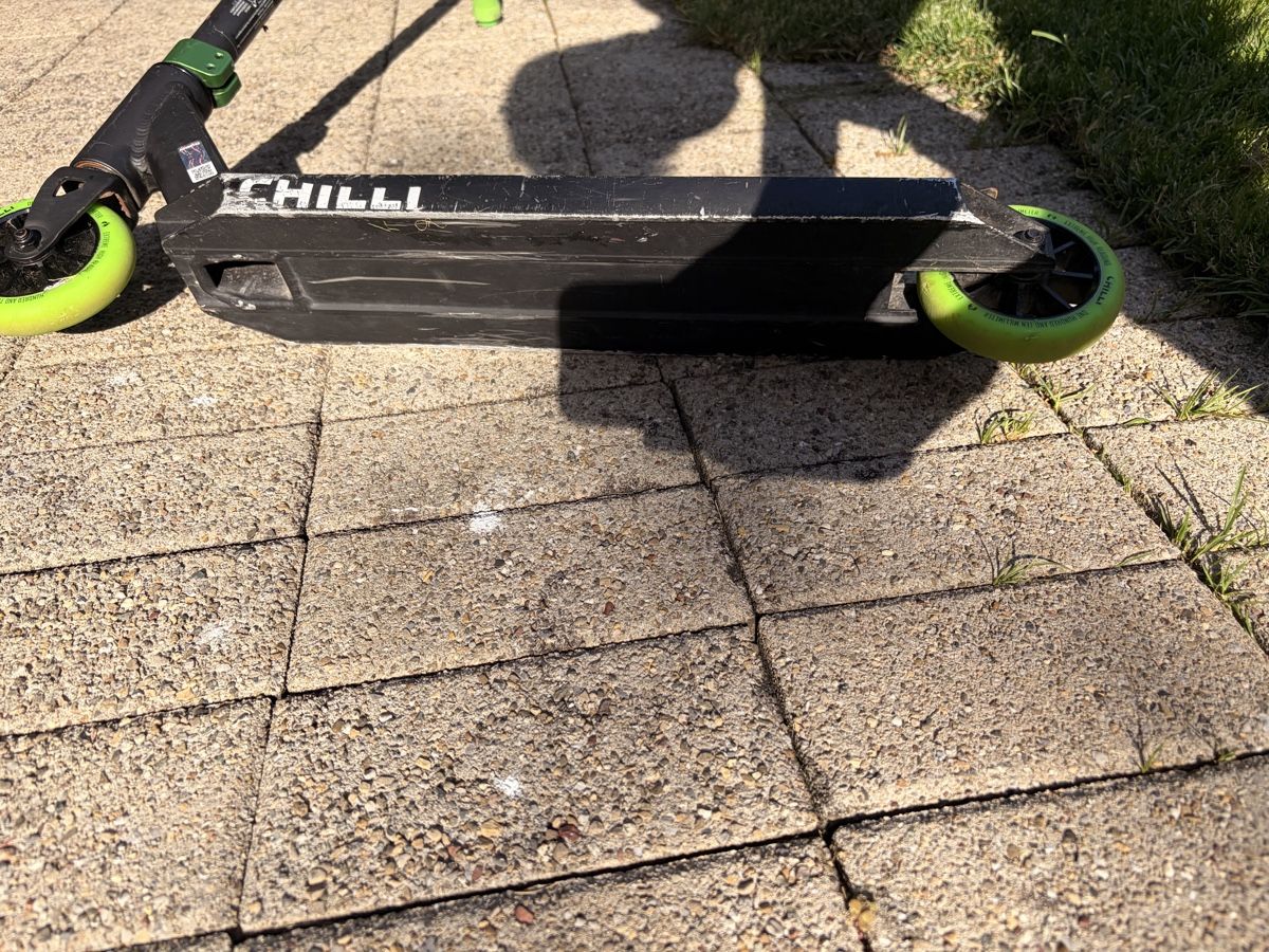 Kickboard: Chili Base Kickboard / Scooter / Trottinette – Usato da Widen venduto da Dave18. 1