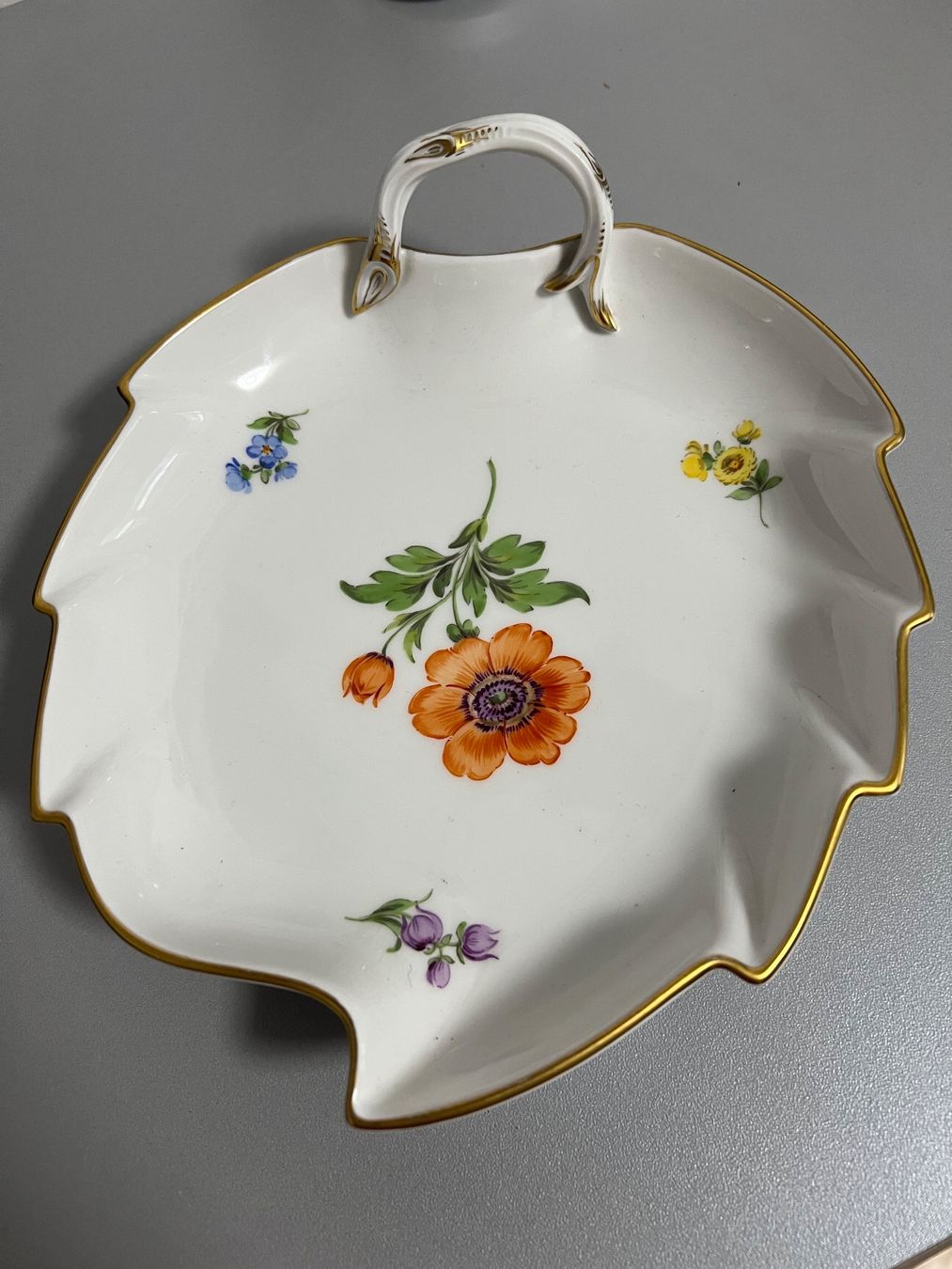 Servierplatten: Henkelschale Meissen – Gebraucht aus Goldach von erika94