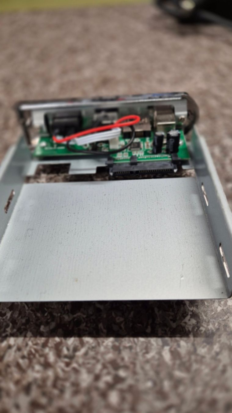 Dischi rigidi: Harddisk-Gehäuse Typ Bravo-T Vnitage – Usato da Pratteln venduto da Igeli55 1