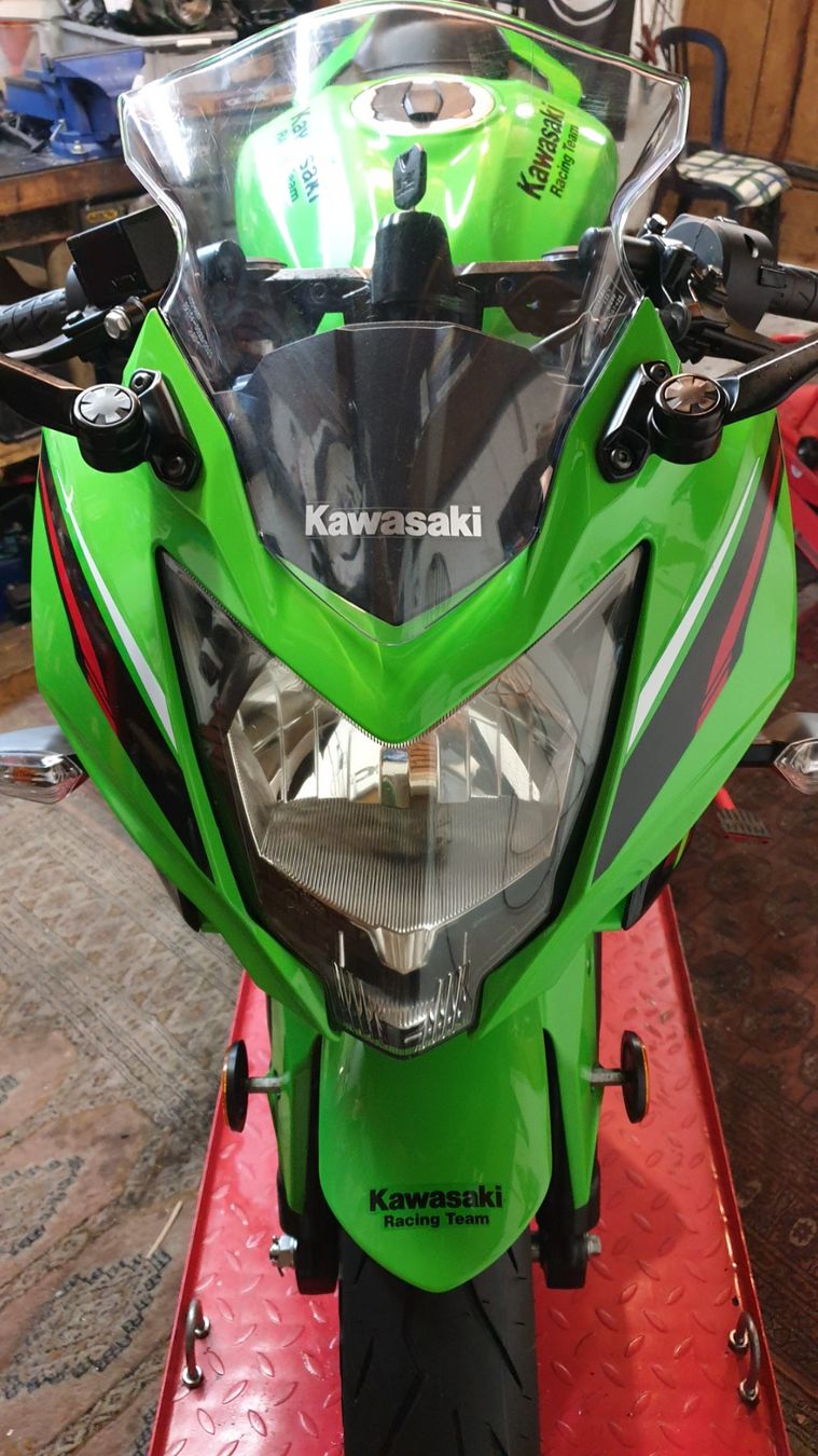 Kawasaki Strasse: KAWASAKI NINJA 125 KRT – Gebraucht aus Aarau Rohr von alpineA311 3