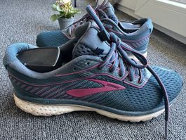 Brooks Ghost  femme taille 38 bleu foncée