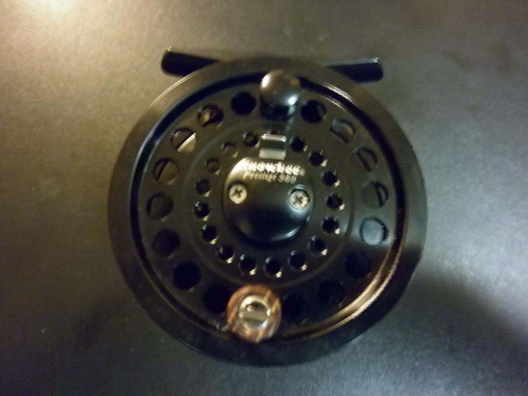Tamburi & Mulinelli: Snowbee Prestige 560 Fly Reel – Nuovo e nell'imballaggio originale da Fribourg venduto da versus702 1