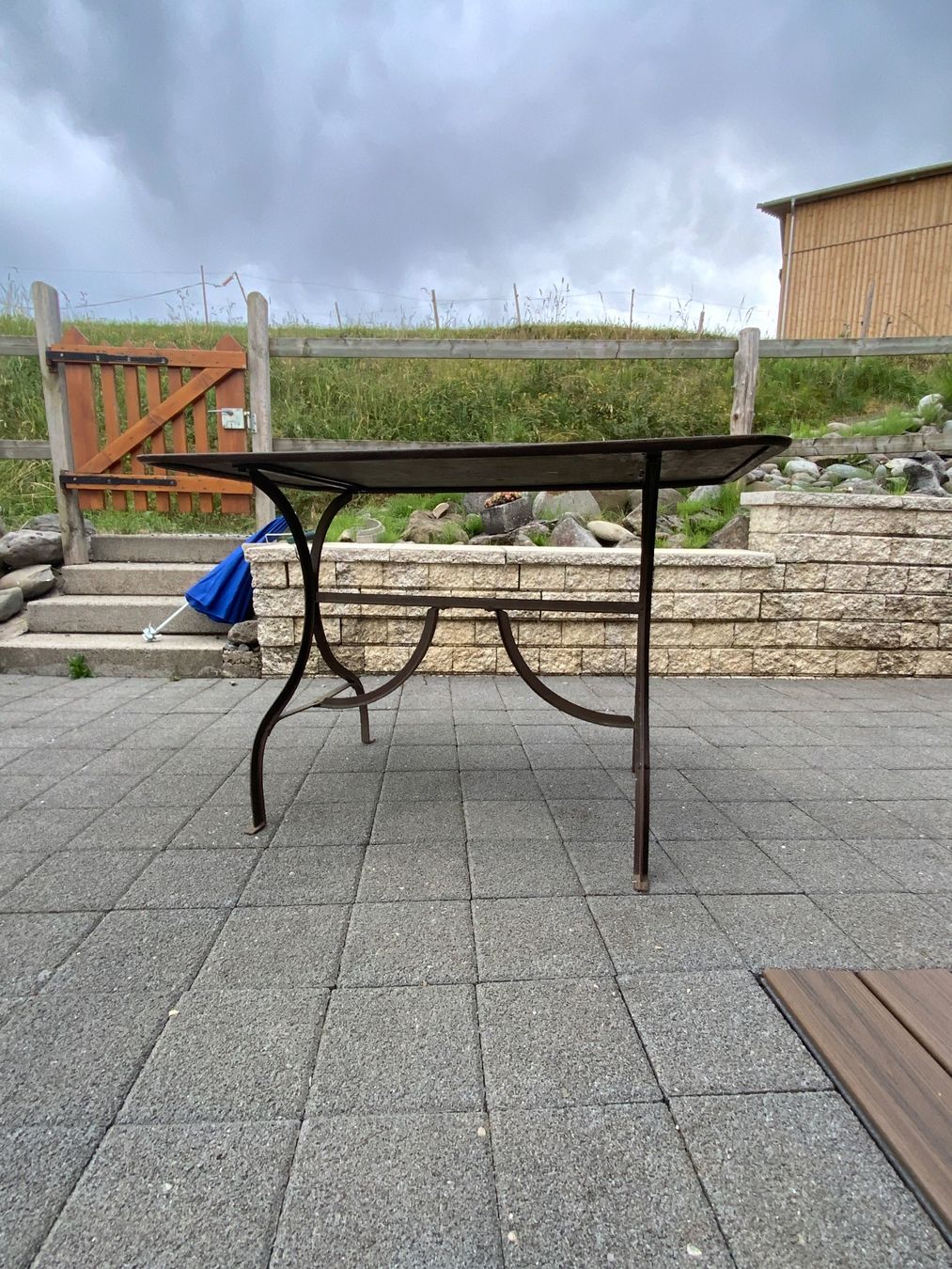 Tables: Jungendstil Metalltisch – D'occasion à Gross par Chnolle01 1