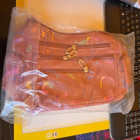 HANDTASCHE