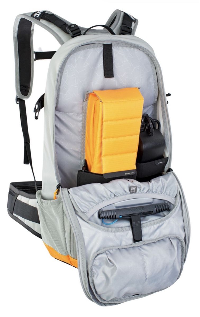 Evoc Zaini: EVOC Rucksack neuwertig – Usato da Rüti ZH venduto da gro_9f7f 3