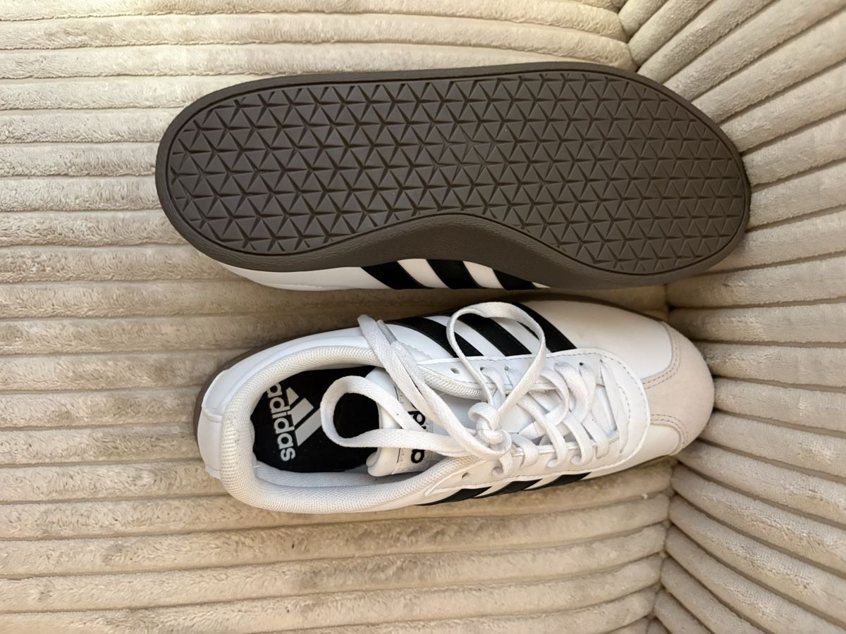 Adidas Scarpe da donna: Neue Adidas Sneaker – Nuovo (secondo la descrizione) da Domat/Ems venduto da jen_q9m8 4