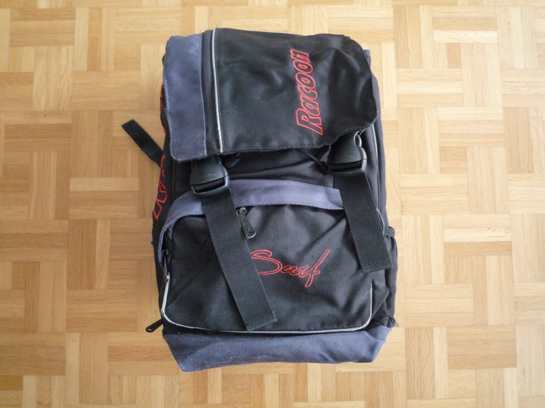 Racoon Zaini: Rucksack "Racon Surf" – Usato da Rafz venduto da Sonnenblume305