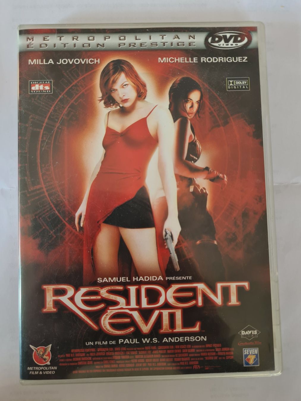 Tutti i DVDs: DVD Resident Evil Édition Prestige – Usato da Tavannes venduto da Xeney
