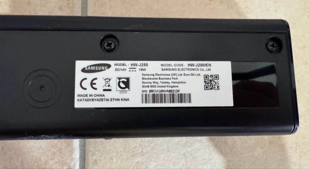 Samsung Casse acustiche: Barre de son Samsung HW-J250 avec télécommande et câble – Usato da Lausanne venduto da loriscapo 5