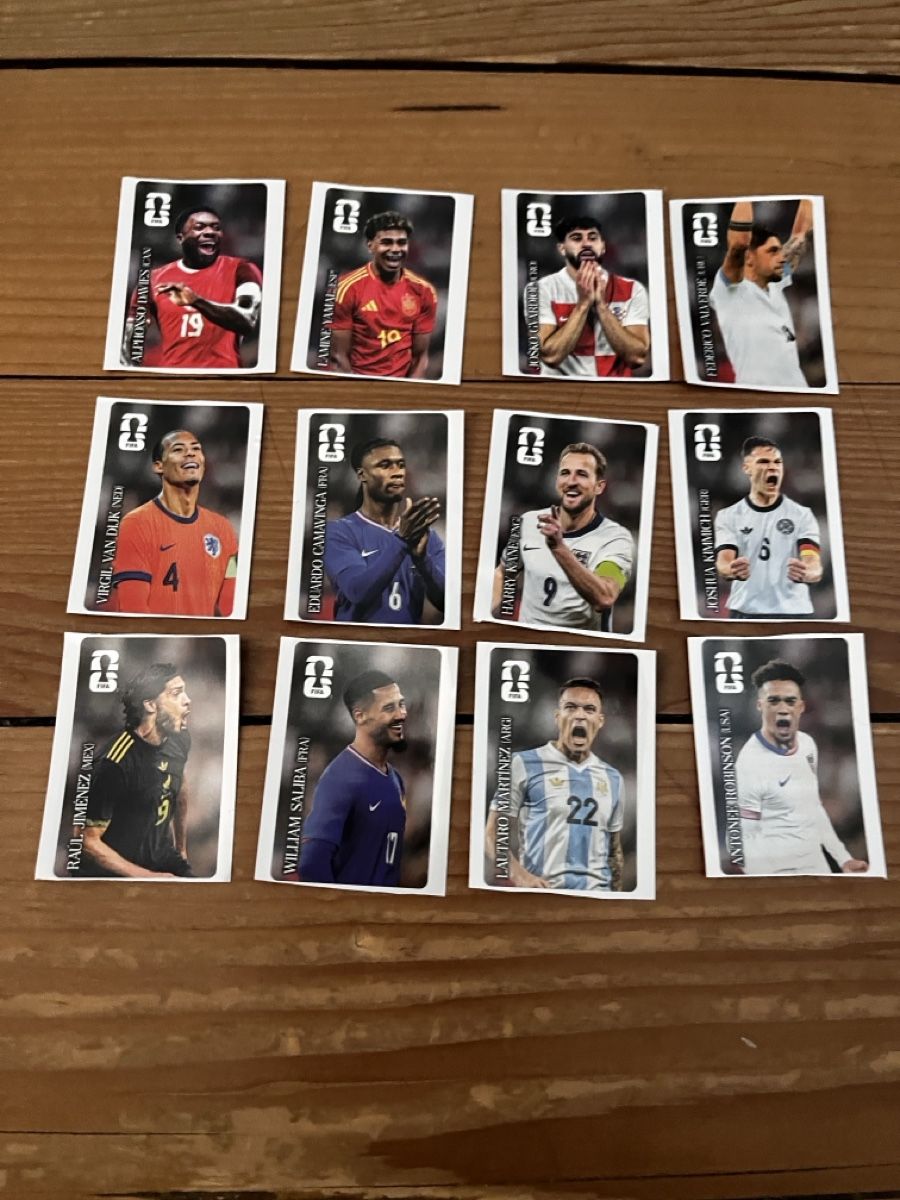 Panini Carte collezionabili: 12 Cola Panini Sticker Panini 2026 WM – Nuovo (secondo la descrizione) da Ennetbaden venduto da lui_tyx7