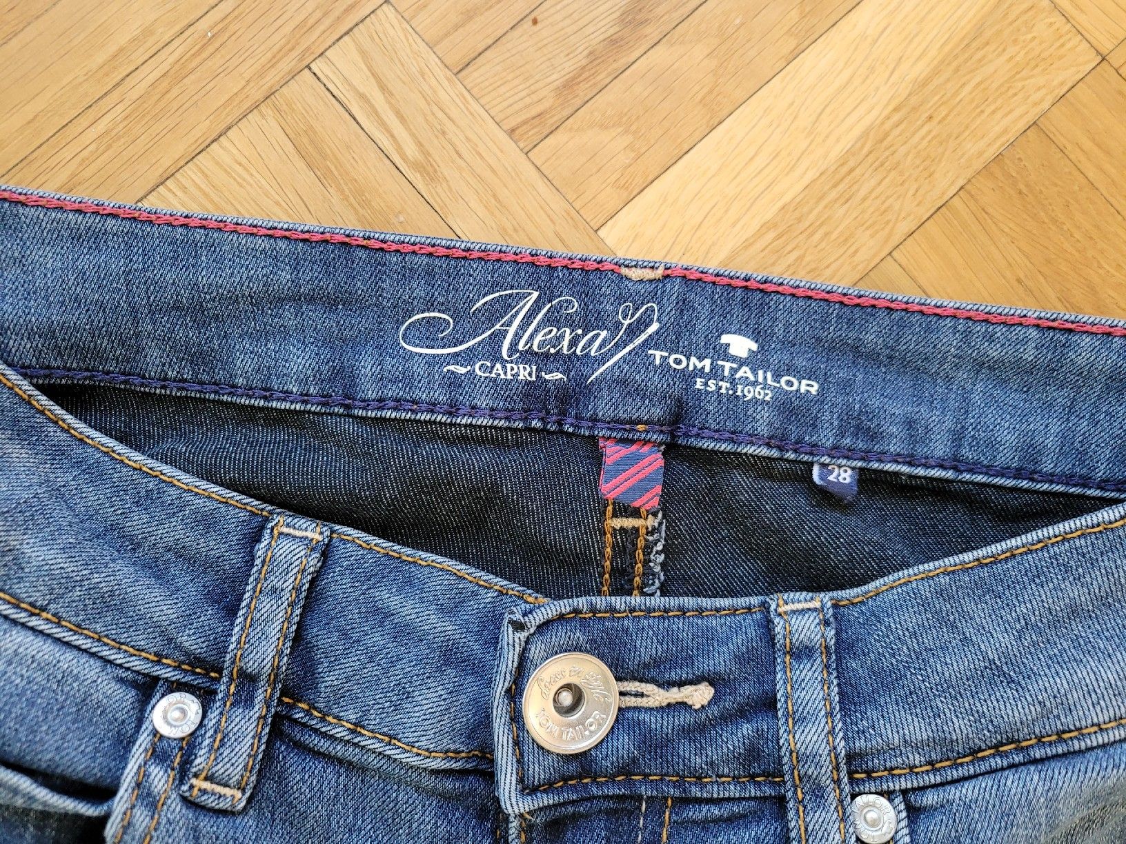 Tom Tailor Jeans: Kurze Hosen von Tom Tailor Gr. 28 – Gebraucht aus Genève von inu_ln6m 1