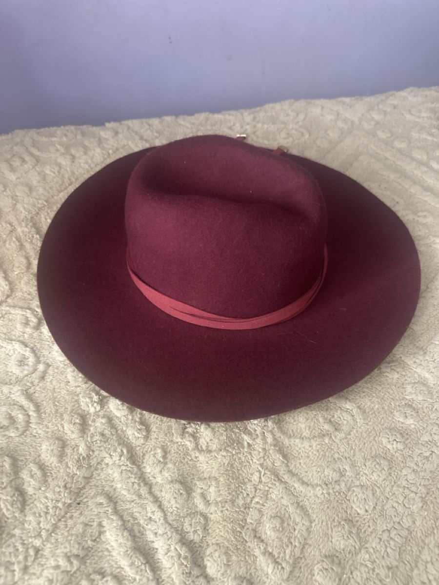 Copricapi, berretti & cappellini: Jolie chapeau bordeaux  – Nuovo (secondo la descrizione) da Vernier venduto da Chiara1907 3