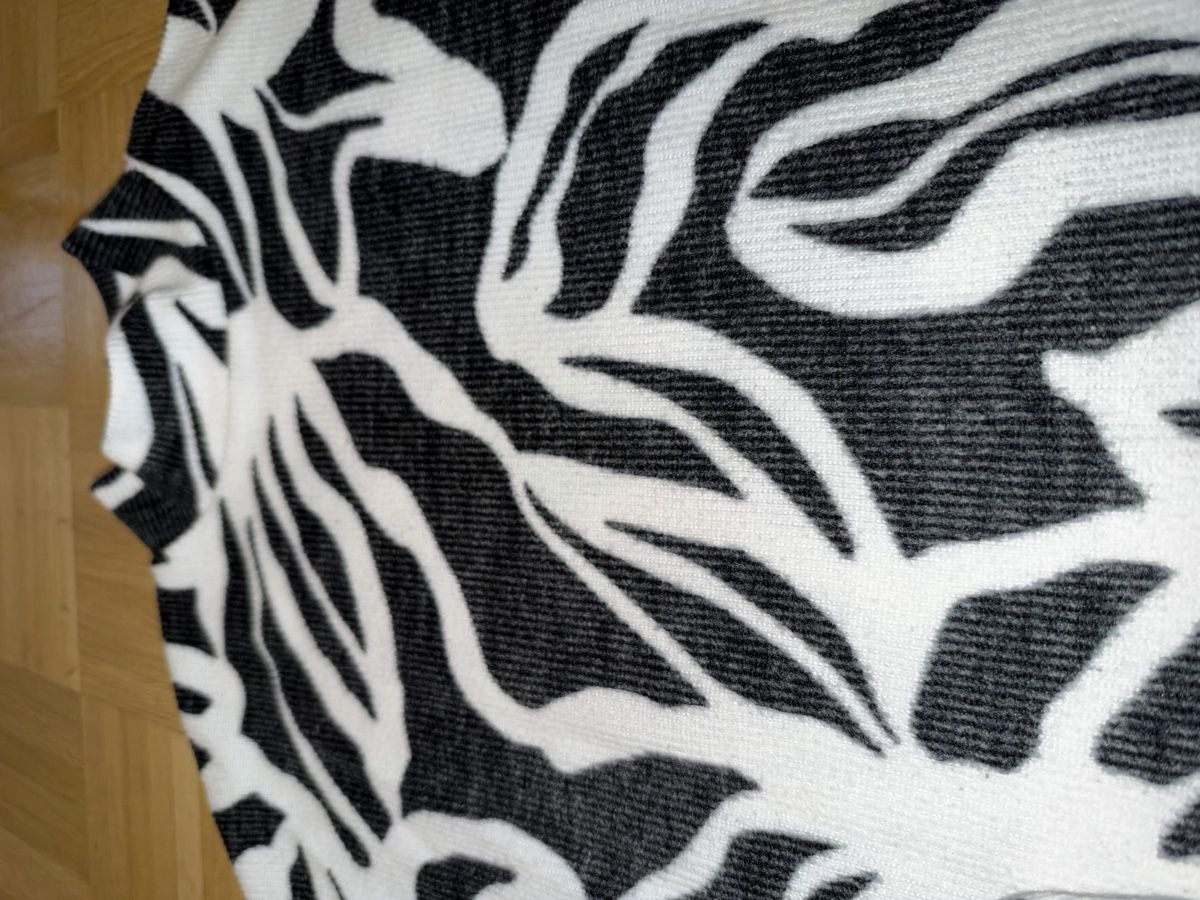 Pulls & Sweat-shirts: Pullover schwarz weis – Neuf (Voir description) à Biel/Bienne par Peeeep10 1